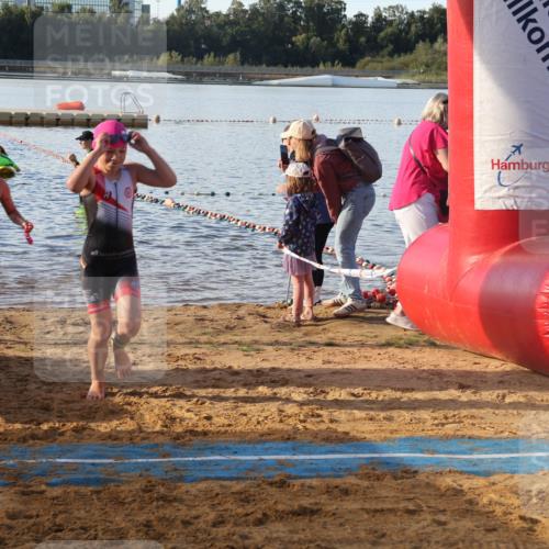 07.09.2025 - 19. Norderstedt Triathlon Luisa Fischer http://msf.ph/oto/8738731 07.09.2025 09:03:48 Schwimmen 2, 8, 13, 19, 28, 35, 38, 48 meine-sportfotos.de