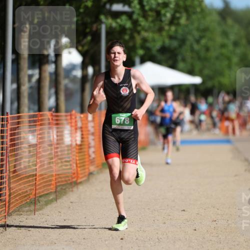 07.09.2025 - 19. Norderstedt Triathlon Michael Strokosch http://msf.ph/oto/8738743 07.09.2025 10:54:45 Laufen 99, 678 meine-sportfotos.de