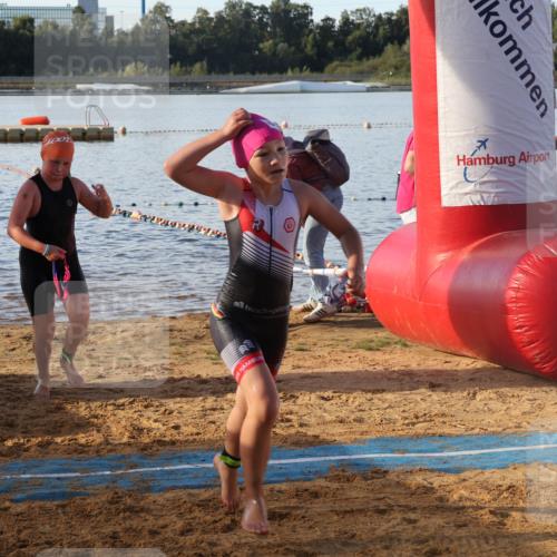 07.09.2025 - 19. Norderstedt Triathlon Luisa Fischer http://msf.ph/oto/8738754 07.09.2025 09:03:49 Schwimmen 2, 8, 13, 19, 28, 35, 38, 48 meine-sportfotos.de