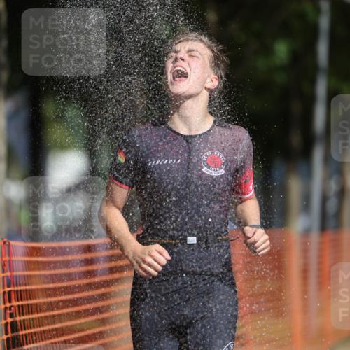 07.09.2025 - 19. Norderstedt Triathlon Michael Strokosch http://msf.ph/oto/8738772 07.09.2025 11:50:23 Laufen 1156 meine-sportfotos.de