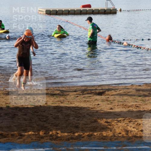 07.09.2025 - 19. Norderstedt Triathlon Luisa Fischer http://msf.ph/oto/8738799 07.09.2025 09:03:55 Schwimmen 8, 10, 13, 18, 20, 28, 35, 48 meine-sportfotos.de