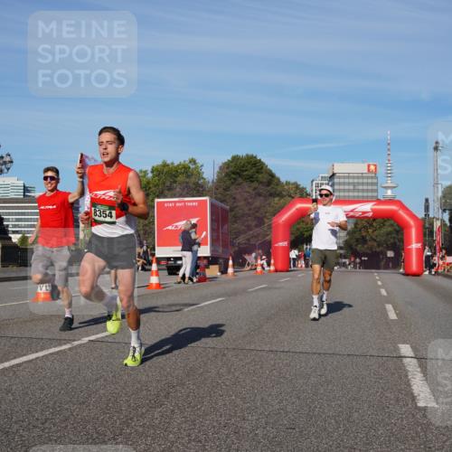 07.09.2025 - BARMER Alsterlauf Yannick Fuchs http://msf.ph/oto/8738803 07.09.2025 09:25:49 Laufen 8354 meine-sportfotos.de