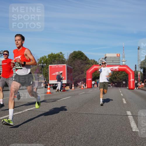 07.09.2025 - BARMER Alsterlauf Yannick Fuchs http://msf.ph/oto/8738810 07.09.2025 09:25:49 Laufen 111, 8354 meine-sportfotos.de