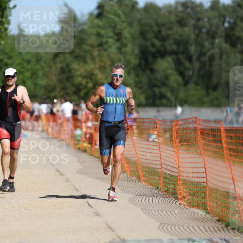 07.09.2025 - 19. Norderstedt Triathlon Michael Strokosch http://msf.ph/oto/8738855 07.09.2025 12:29:29 Laufen 186, 756, 791, 802, 1350 meine-sportfotos.de