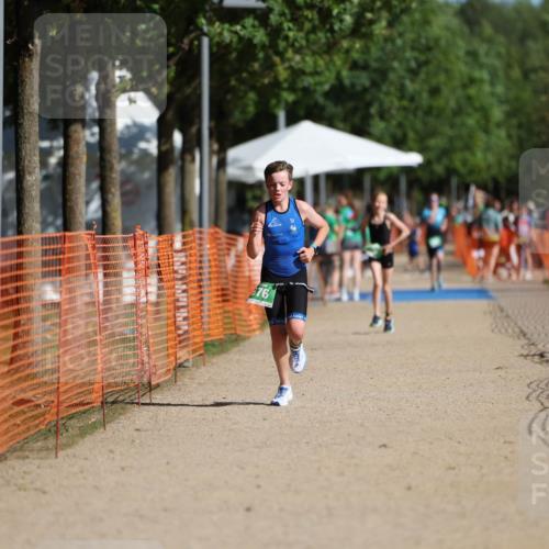 07.09.2025 - 19. Norderstedt Triathlon Michael Strokosch http://msf.ph/oto/8738882 07.09.2025 10:54:49 Laufen 676, 678 meine-sportfotos.de
