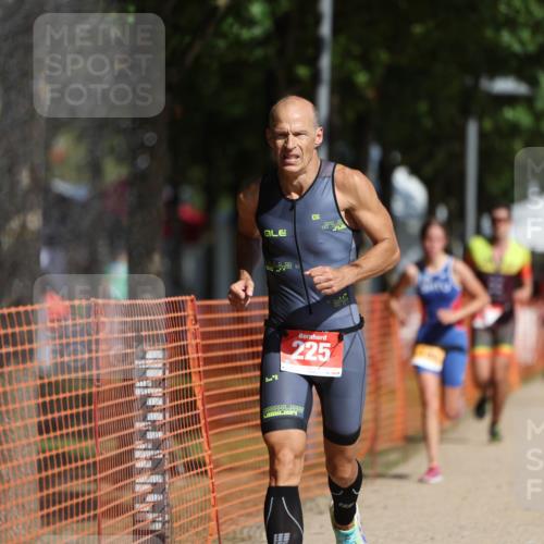 07.09.2025 - 19. Norderstedt Triathlon Michael Strokosch http://msf.ph/oto/8738913 07.09.2025 11:50:41 Laufen 225, 1185, 1335 meine-sportfotos.de