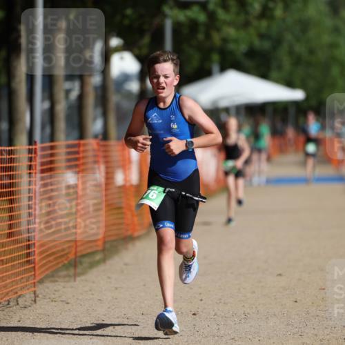 07.09.2025 - 19. Norderstedt Triathlon Michael Strokosch http://msf.ph/oto/8739019 07.09.2025 10:54:52 Laufen 676, 678 meine-sportfotos.de