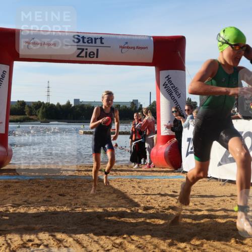 07.09.2025 - 19. Norderstedt Triathlon Luisa Fischer http://msf.ph/oto/8739078 07.09.2025 09:28:30 Schwimmen 553, 557, 633 meine-sportfotos.de