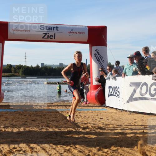 07.09.2025 - 19. Norderstedt Triathlon Luisa Fischer http://msf.ph/oto/8739085 07.09.2025 09:28:30 Schwimmen 553, 557, 633 meine-sportfotos.de