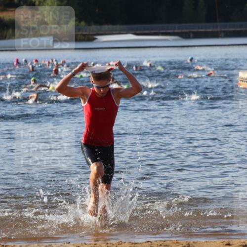 07.09.2025 - 19. Norderstedt Triathlon Luisa Fischer http://msf.ph/oto/8739106 07.09.2025 09:28:40 Schwimmen 553, 557, 583 meine-sportfotos.de