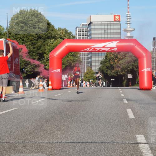 07.09.2025 - BARMER Alsterlauf Yannick Fuchs http://msf.ph/oto/8739117 07.09.2025 09:26:01 Laufen 8197 meine-sportfotos.de