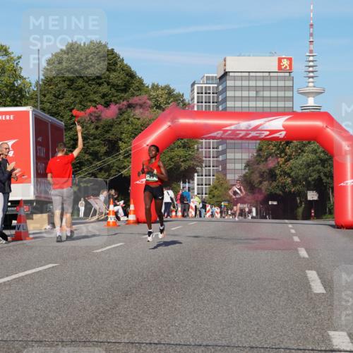 07.09.2025 - BARMER Alsterlauf Yannick Fuchs http://msf.ph/oto/8739188 07.09.2025 09:26:02 Laufen  meine-sportfotos.de