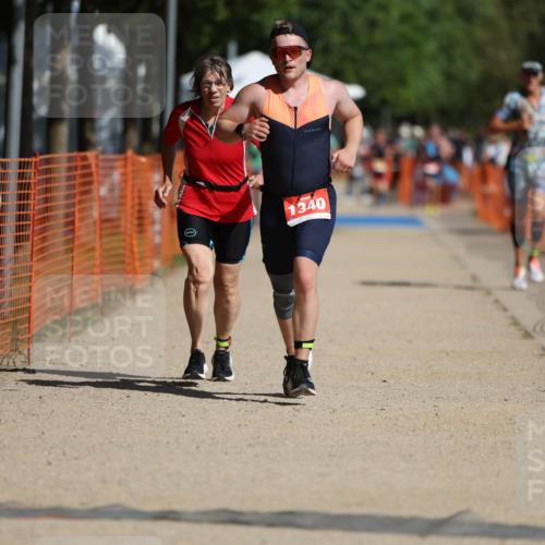 07.09.2025 - 19. Norderstedt Triathlon Michael Strokosch http://msf.ph/oto/8739215 07.09.2025 11:50:54 Laufen 787, 1229, 1340 meine-sportfotos.de