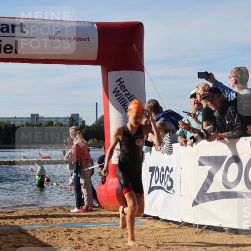 07.09.2025 - 19. Norderstedt Triathlon Luisa Fischer http://msf.ph/oto/8739268 07.09.2025 09:29:13 Schwimmen 586, 594, 600 meine-sportfotos.de