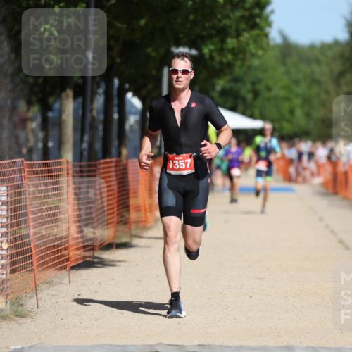 07.09.2025 - 19. Norderstedt Triathlon Michael Strokosch http://msf.ph/oto/8739278 07.09.2025 12:29:58 Laufen 279, 1357 meine-sportfotos.de