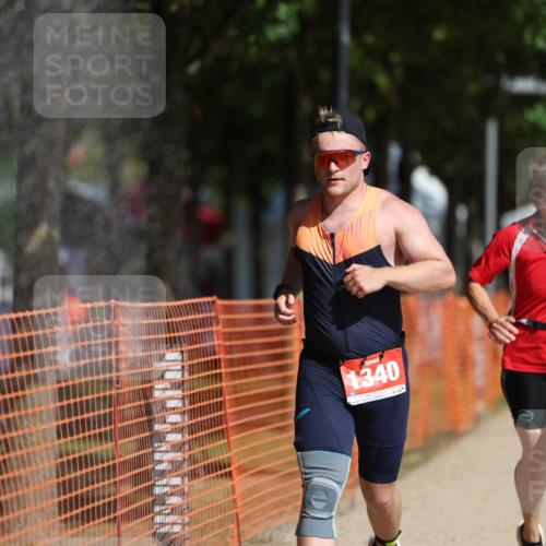 07.09.2025 - 19. Norderstedt Triathlon Michael Strokosch http://msf.ph/oto/8739283 07.09.2025 11:50:56 Laufen 787, 1229, 1340 meine-sportfotos.de