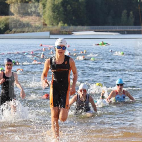 07.09.2025 - 19. Norderstedt Triathlon Luisa Fischer http://msf.ph/oto/8739301 07.09.2025 09:29:18 Schwimmen 562, 570, 586, 594, 600, 604, 613 meine-sportfotos.de