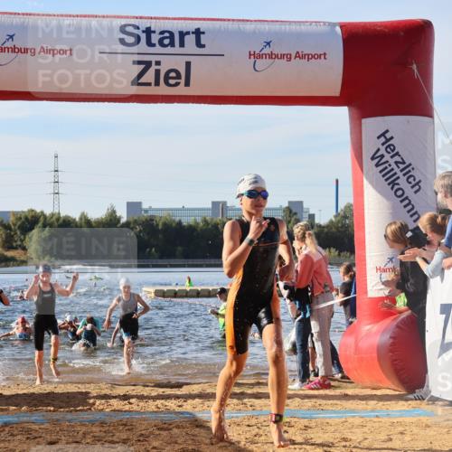 07.09.2025 - 19. Norderstedt Triathlon Luisa Fischer http://msf.ph/oto/8739338 07.09.2025 09:29:21 Schwimmen 562, 570, 586, 594, 604, 606, 613 meine-sportfotos.de