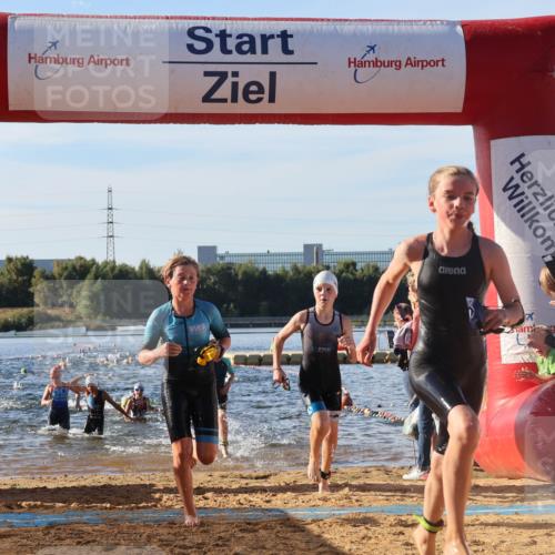 07.09.2025 - 19. Norderstedt Triathlon Luisa Fischer http://msf.ph/oto/8739383 07.09.2025 09:29:24 Schwimmen 554, 562, 567, 570, 586, 588, 591, 604, 606, 613 meine-sportfotos.de