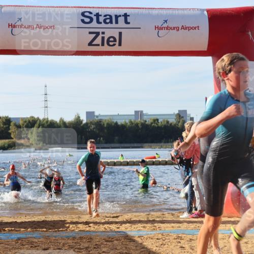 07.09.2025 - 19. Norderstedt Triathlon Luisa Fischer http://msf.ph/oto/8739406 07.09.2025 09:29:25 Schwimmen 554, 562, 567, 570, 588, 591, 604, 606, 613 meine-sportfotos.de