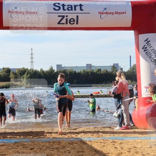 07.09.2025 - 19. Norderstedt Triathlon Luisa Fischer http://msf.ph/oto/8739424 07.09.2025 09:29:26 Schwimmen 554, 562, 567, 570, 588, 591, 604, 606, 613 meine-sportfotos.de