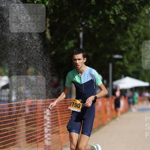 07.09.2025 - 19. Norderstedt Triathlon Michael Strokosch http://msf.ph/oto/8739425 07.09.2025 11:51:13 Laufen 1190, 1198, 1207 meine-sportfotos.de