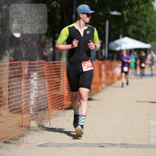 07.09.2025 - 19. Norderstedt Triathlon Michael Strokosch http://msf.ph/oto/8739459 07.09.2025 12:30:03 Laufen 261, 279, 1357 meine-sportfotos.de