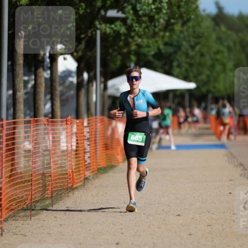 07.09.2025 - 19. Norderstedt Triathlon Michael Strokosch http://msf.ph/oto/8739464 07.09.2025 10:55:05 Laufen 78, 685 meine-sportfotos.de