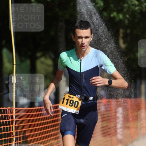 07.09.2025 - 19. Norderstedt Triathlon Michael Strokosch http://msf.ph/oto/8739467 07.09.2025 11:51:15 Laufen 1190, 1198, 1207 meine-sportfotos.de