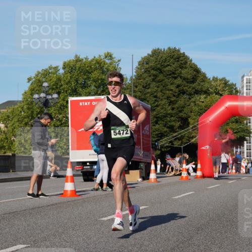 07.09.2025 - BARMER Alsterlauf Yannick Fuchs http://msf.ph/oto/8739531 07.09.2025 09:26:10 Laufen 5472 meine-sportfotos.de
