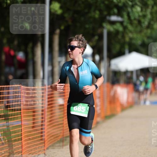 07.09.2025 - 19. Norderstedt Triathlon Michael Strokosch http://msf.ph/oto/8739564 07.09.2025 10:55:08 Laufen 685 meine-sportfotos.de