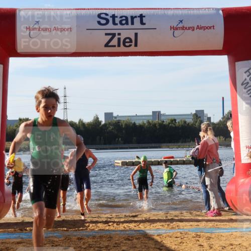 07.09.2025 - 19. Norderstedt Triathlon Luisa Fischer http://msf.ph/oto/8739609 07.09.2025 09:29:38 Schwimmen 554, 556, 563, 567, 572, 587, 588, 591, 595, 606, 609, 618, 619, 629 meine-sportfotos.de