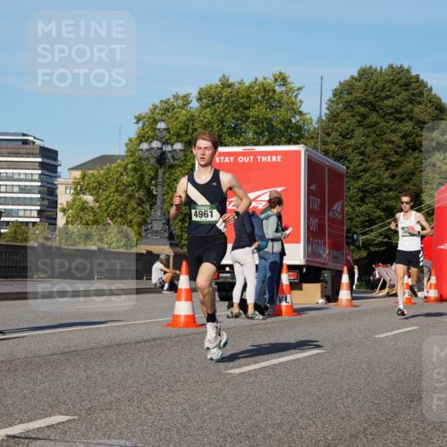 07.09.2025 - BARMER Alsterlauf Yannick Fuchs http://msf.ph/oto/8739650 07.09.2025 09:26:39 Laufen 4961 meine-sportfotos.de