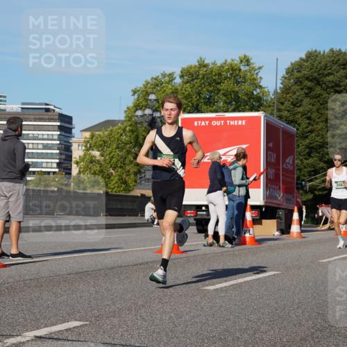 07.09.2025 - BARMER Alsterlauf Yannick Fuchs http://msf.ph/oto/8739661 07.09.2025 09:26:39 Laufen 308 meine-sportfotos.de