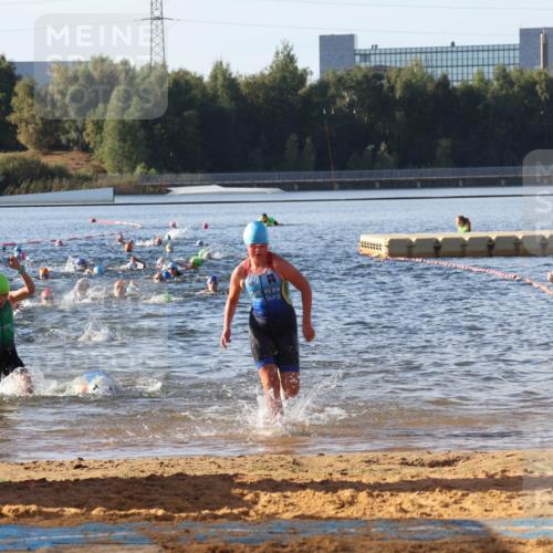 07.09.2025 - 19. Norderstedt Triathlon Luisa Fischer http://msf.ph/oto/8739721 07.09.2025 09:29:51 Schwimmen 556, 572, 595, 601, 603, 607, 609, 618, 619, 629 meine-sportfotos.de