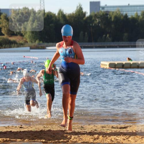 07.09.2025 - 19. Norderstedt Triathlon Luisa Fischer http://msf.ph/oto/8739748 07.09.2025 09:29:53 Schwimmen 556, 572, 595, 601, 603, 607, 609, 629, 634 meine-sportfotos.de