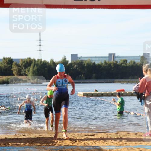07.09.2025 - 19. Norderstedt Triathlon Luisa Fischer http://msf.ph/oto/8739753 07.09.2025 09:29:53 Schwimmen 556, 572, 595, 601, 603, 607, 609, 629, 634 meine-sportfotos.de