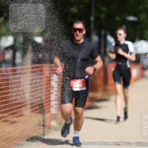 07.09.2025 - 19. Norderstedt Triathlon Michael Strokosch http://msf.ph/oto/8739853 07.09.2025 12:30:17 Laufen 252, 292, 1246 meine-sportfotos.de