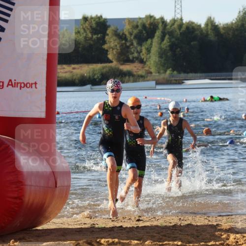 07.09.2025 - 19. Norderstedt Triathlon Luisa Fischer http://msf.ph/oto/8739857 07.09.2025 09:30:01 Schwimmen 568, 603, 607, 617, 625, 634 meine-sportfotos.de