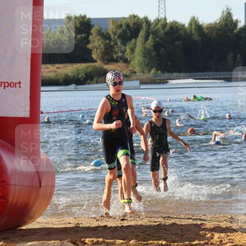07.09.2025 - 19. Norderstedt Triathlon Luisa Fischer http://msf.ph/oto/8739862 07.09.2025 09:30:01 Schwimmen 568, 603, 607, 617, 625, 634 meine-sportfotos.de