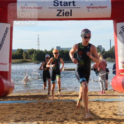 07.09.2025 - 19. Norderstedt Triathlon Luisa Fischer http://msf.ph/oto/8739901 07.09.2025 09:30:04 Schwimmen 568, 603, 607, 617, 625, 634 meine-sportfotos.de