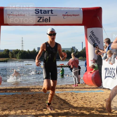 07.09.2025 - 19. Norderstedt Triathlon Luisa Fischer http://msf.ph/oto/8739937 07.09.2025 09:30:06 Schwimmen 568, 603, 607, 617, 625, 631, 634 meine-sportfotos.de