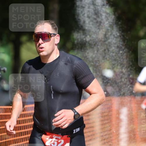 07.09.2025 - 19. Norderstedt Triathlon Michael Strokosch http://msf.ph/oto/8739950 07.09.2025 12:30:19 Laufen 252, 292 meine-sportfotos.de