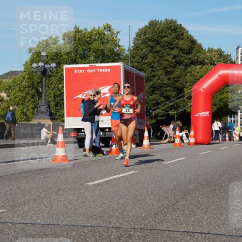 07.09.2025 - BARMER Alsterlauf Yannick Fuchs http://msf.ph/oto/8739989 07.09.2025 09:26:50 Laufen 22 meine-sportfotos.de