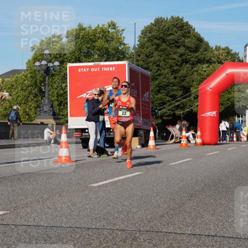 07.09.2025 - BARMER Alsterlauf Yannick Fuchs http://msf.ph/oto/8740005 07.09.2025 09:26:50 Laufen 22 meine-sportfotos.de