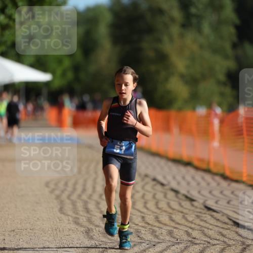 07.09.2025 - 19. Norderstedt Triathlon Michael Strokosch http://msf.ph/oto/8740147 07.09.2025 09:14:08 Laufen 30, 51 meine-sportfotos.de