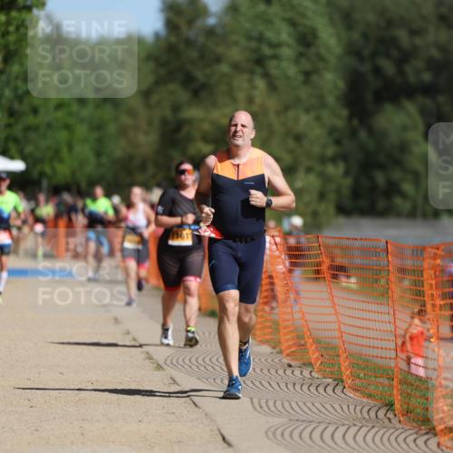 07.09.2025 - 19. Norderstedt Triathlon Michael Strokosch http://msf.ph/oto/8740181 07.09.2025 11:52:04 Laufen 833 meine-sportfotos.de