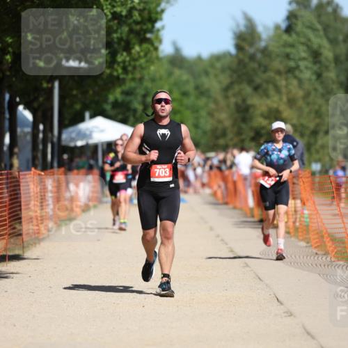 07.09.2025 - 19. Norderstedt Triathlon Michael Strokosch http://msf.ph/oto/8740265 07.09.2025 12:30:38 Laufen 303, 703, 822, 1343 meine-sportfotos.de