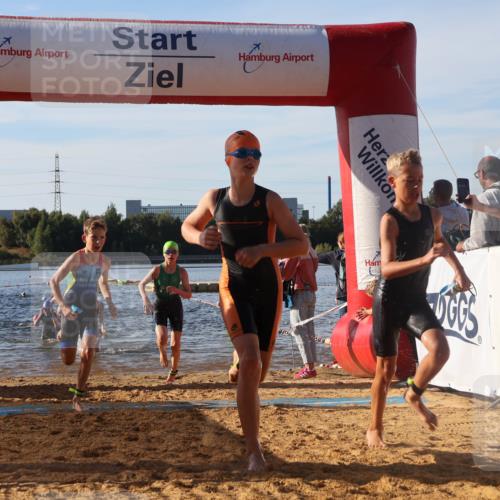 07.09.2025 - 19. Norderstedt Triathlon Luisa Fischer http://msf.ph/oto/8740362 07.09.2025 09:30:37 Schwimmen 569, 576, 577, 580, 584, 589, 592, 598, 599, 620, 622, 623 meine-sportfotos.de