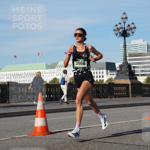 07.09.2025 - BARMER Alsterlauf Yannick Fuchs http://msf.ph/oto/8740374 07.09.2025 09:27:10 Laufen 3966 meine-sportfotos.de